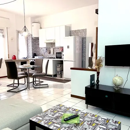Appartamento G&g House -bilocale Vicino M5 Istria E M3 Maciachini
